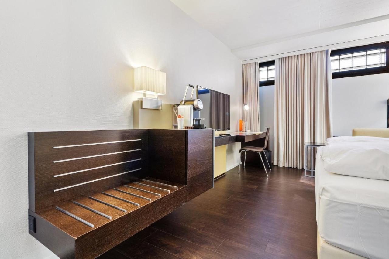 Becozy Self Check-In & Pop-Up Hotel Sihlcity * Zürih